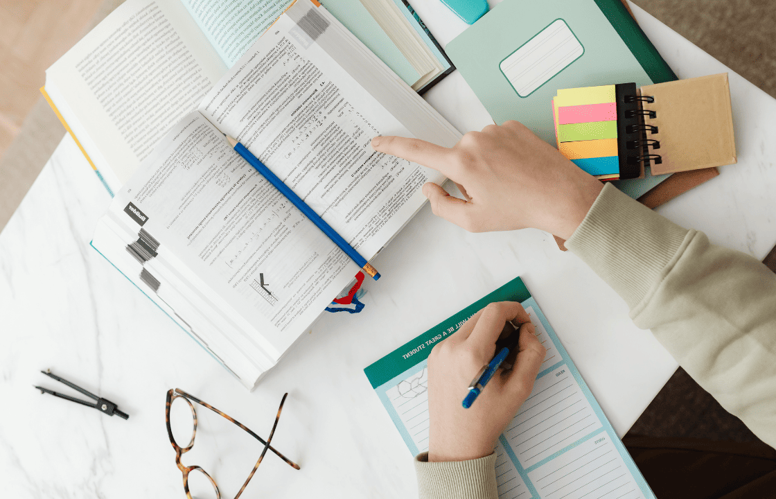 AI tutor helping a student